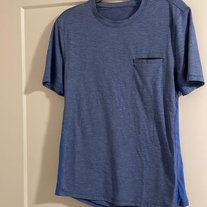 Lululemon tee shirt
